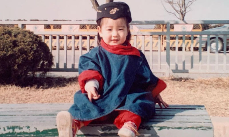 Ahn Eun jin Child  pic