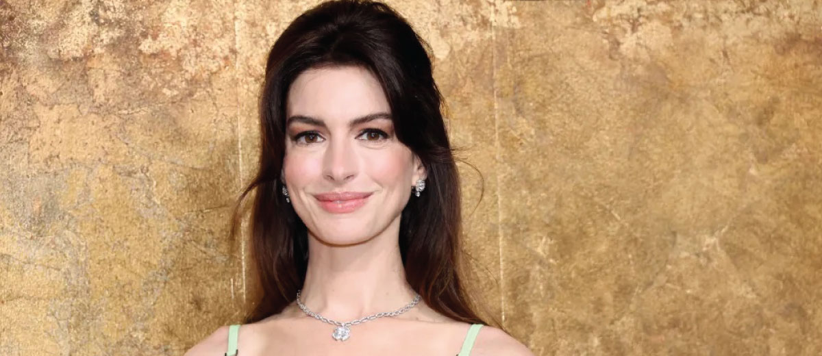 Anne Hathaway speak languages fluently