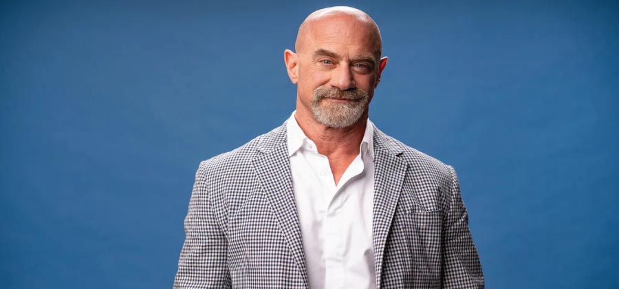 Christopher Meloni speak languages