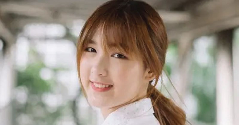 Emma Panisara Yang speak languages fluently