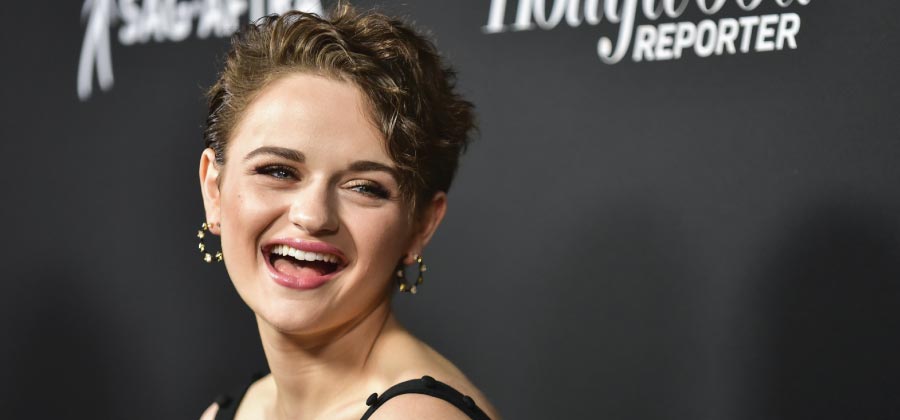 Joey King speak languages