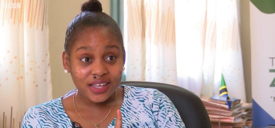 Jokate Mwegelo speak languages
