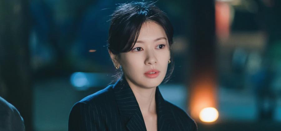 Jung So Min speak languages fluently