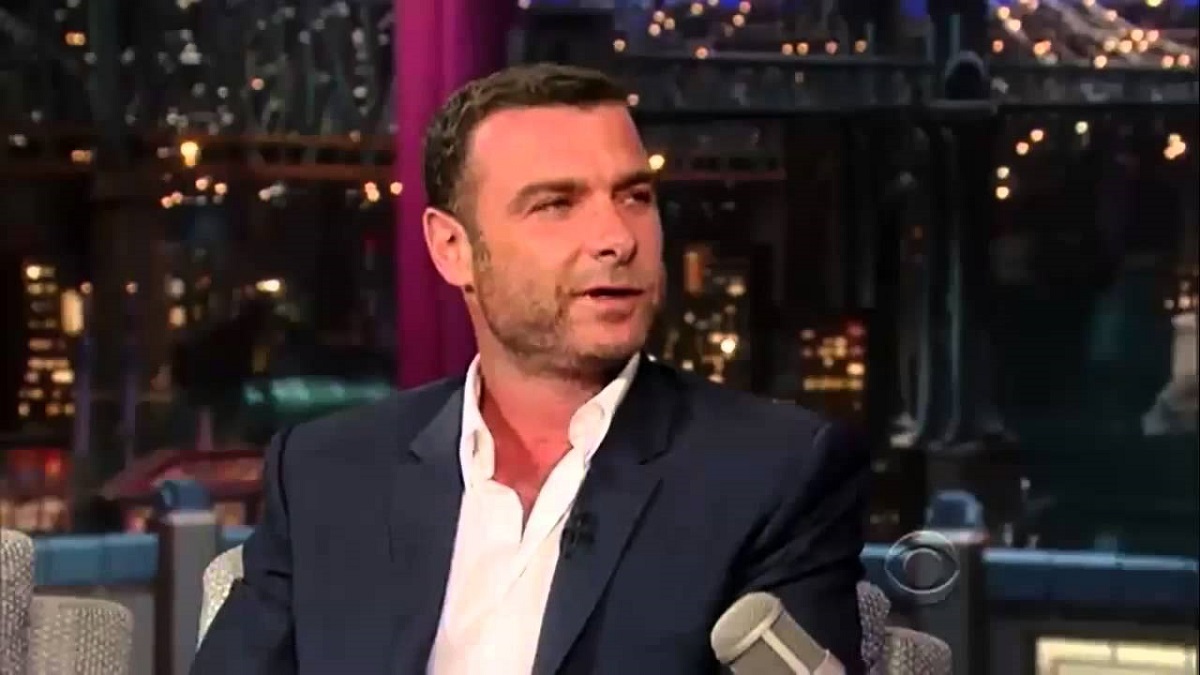 Liev Schreiber speak languages