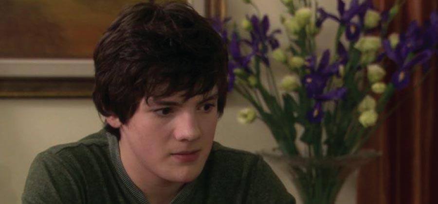 Matthew Knight speak languages fluently