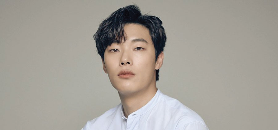 Ryu Joon yeol speak languages fluently
