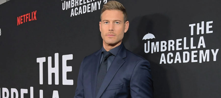 Tom Hopper speak languages