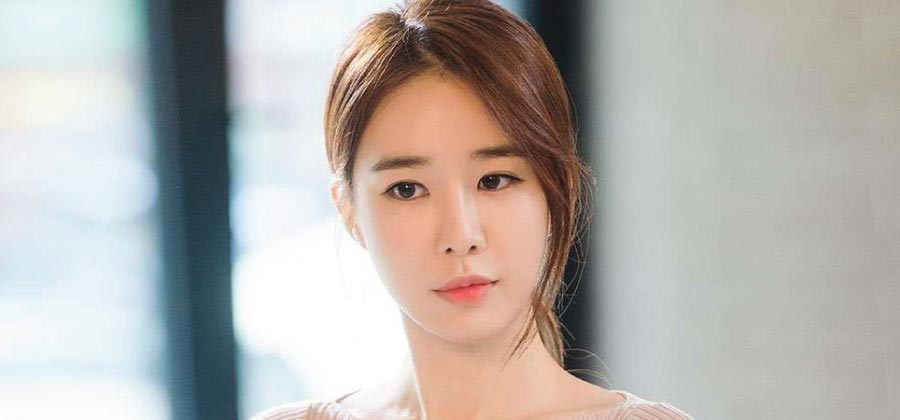 Yoo In Na speak languages