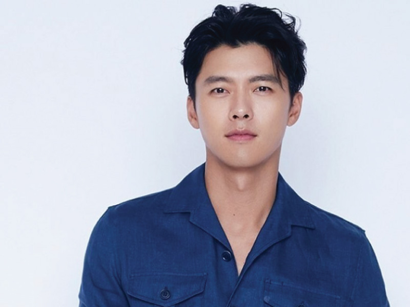 How many languages Hyun Bin can speak