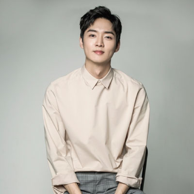 Kang Young Seok