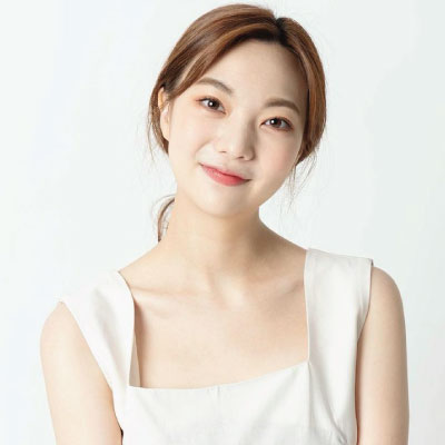 Lee Jin Na