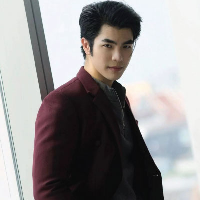 Mile Phakphum Romsaithong